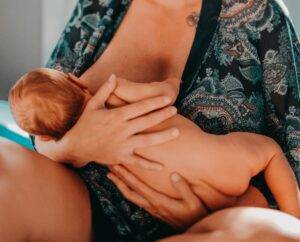 breastfeeding-position