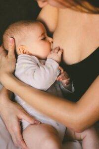 breastfeeding-position